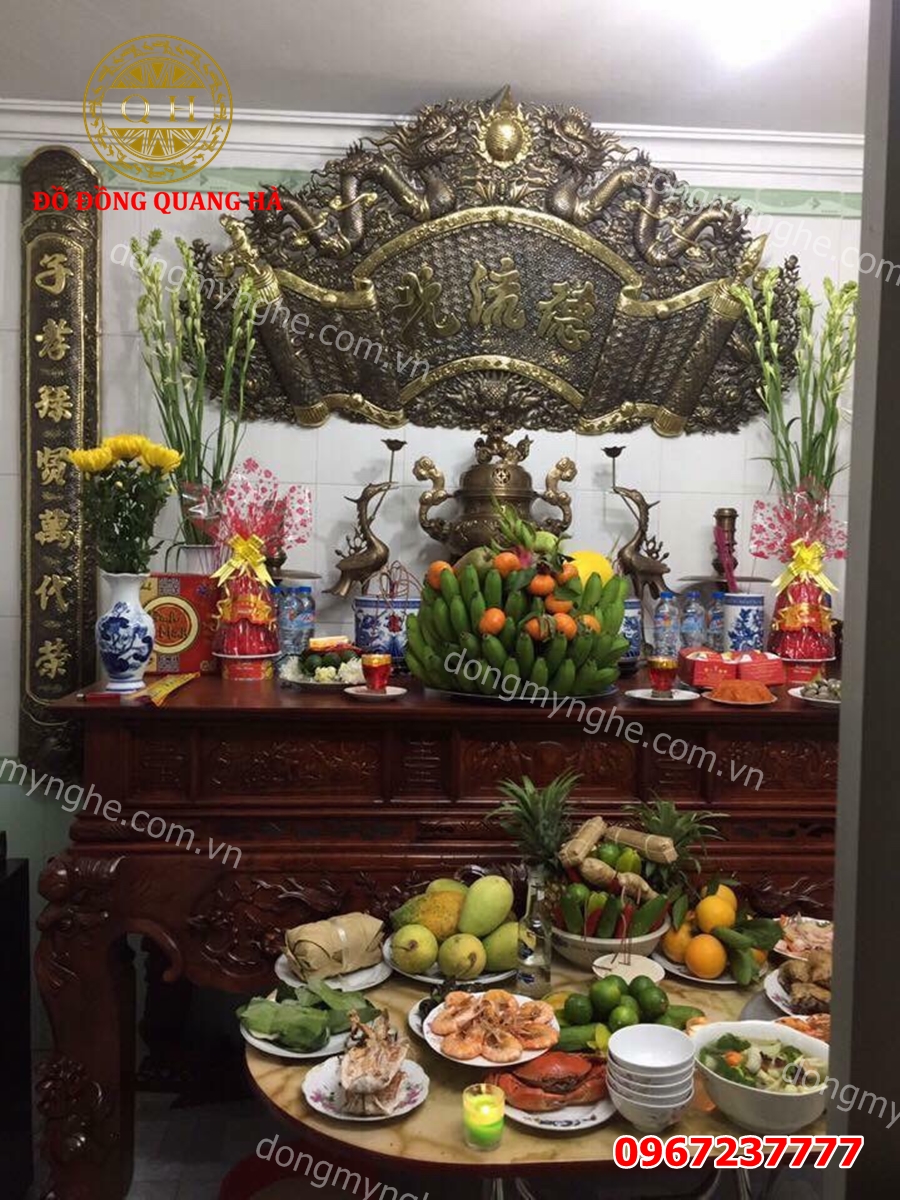 dùng bàn thờ cũ có được không 