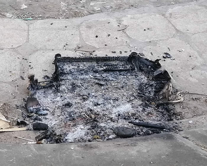 dùng bàn thờ cũ có được không 