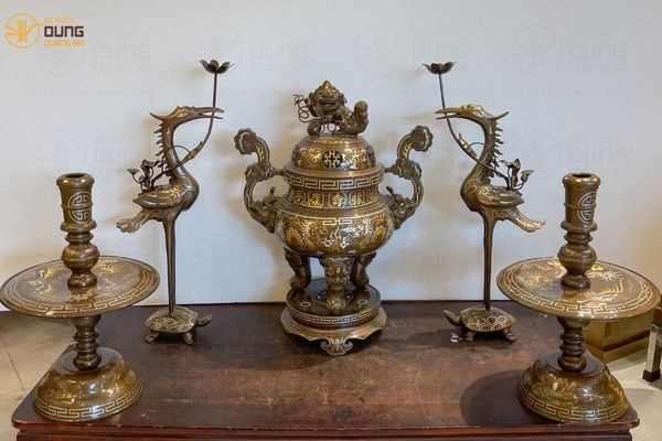 Vì Sao Đồ Thờ Cúng Bằng Đồng Khảm Tam Khí Ưa Chuộng ?