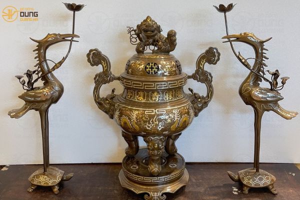 Vì Sao Đồ Thờ Cúng Bằng Đồng Khảm Tam Khí Ưa Chuộng ?