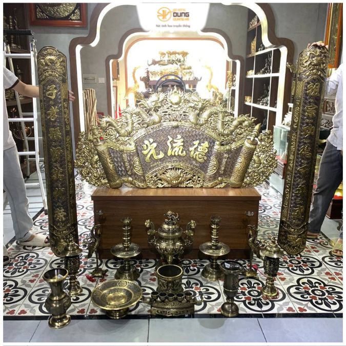 Giao Bộ Đồ Thờ Cuốn Thư Câu Đối Giả Cổ Cho Khách Tại Long An
