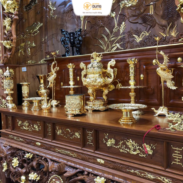 Giao đồ thờ mạ vàng tại nhà khách quận Bình Tân - tp.hcm