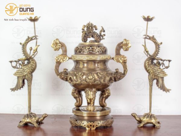 Ý Nghĩa Của Bộ Tam Sự Trong Tâm Linh Phong Thủy 