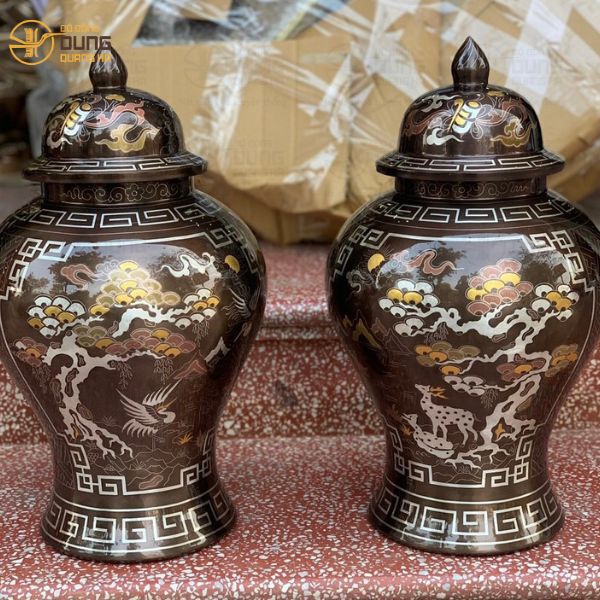 Chóe thờ được sử dụng để làm gì trong thờ cúng ?