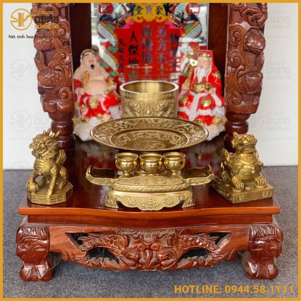 Giải Đáp: Có Nên Để Đồ Trên Nóc Bàn Thờ Ông Địa?