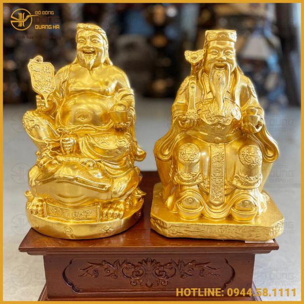 Giải Đáp: Có Nên Để Đồ Trên Nóc Bàn Thờ Ông Địa?