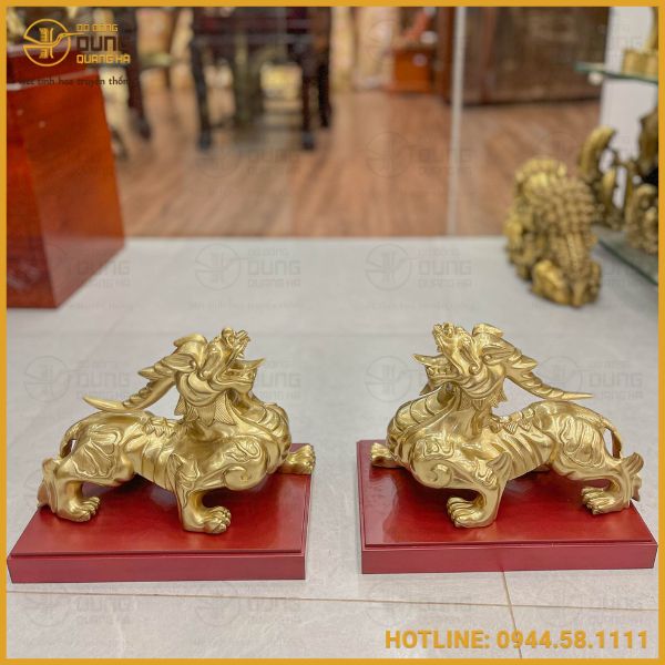 Giải Đáp: Có Nên Để Đồ Trên Nóc Bàn Thờ Ông Địa?