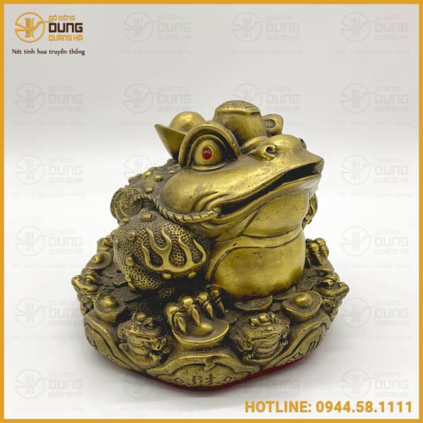 Cóc ngậm tiền hợp tuổi nào?