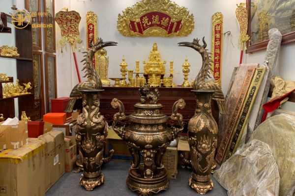 Giá Trị Và Công Dụng Của Đỉnh Thất Lân Vờn Cầu