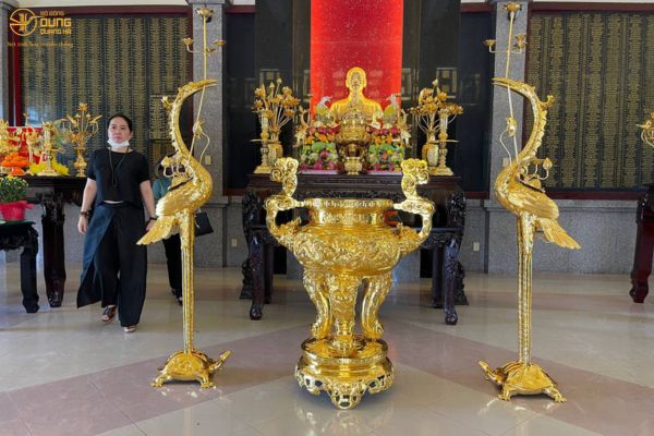 Tân trang - lắp đặt đồ thờ tại nghĩa trang liệt sĩ huyện Đức Hoà - Long An