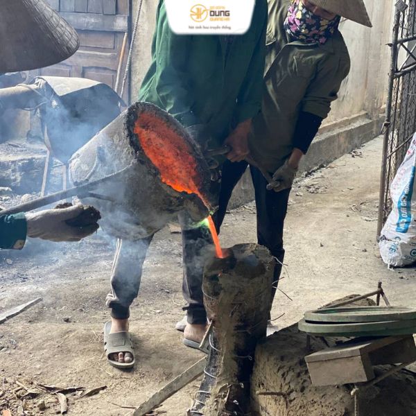 Đón khách từ Hà Nội về xưởng Ý Yên – Nam Định