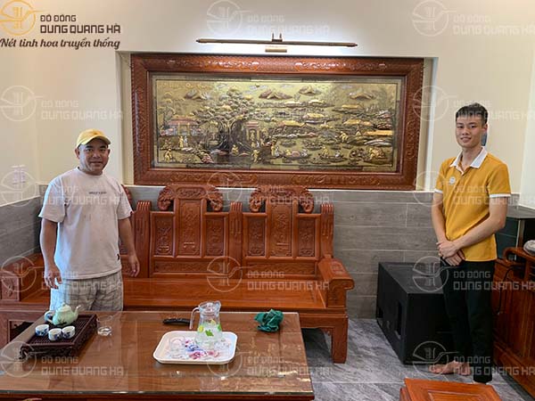 Giao và lắp đặt cho khách bức cội nguồn quê hương 2m30 x 1m20 tại hà Nội