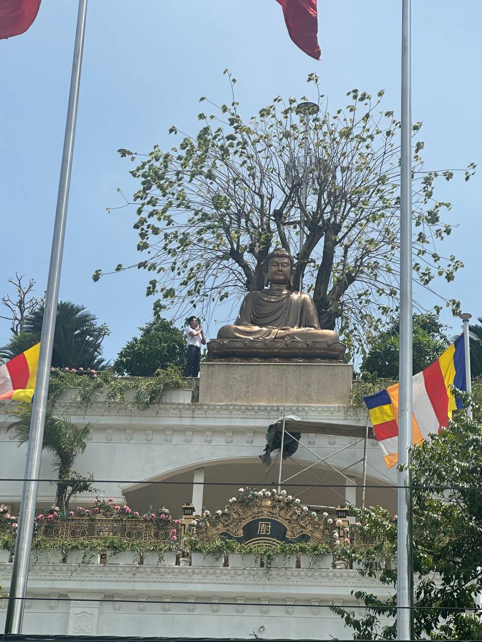 Hoàn thiện và bàn giao tượng Phật Thích Ca cao 3m7 nặng 3500kg tại Nghĩa Hưng - Nam Định