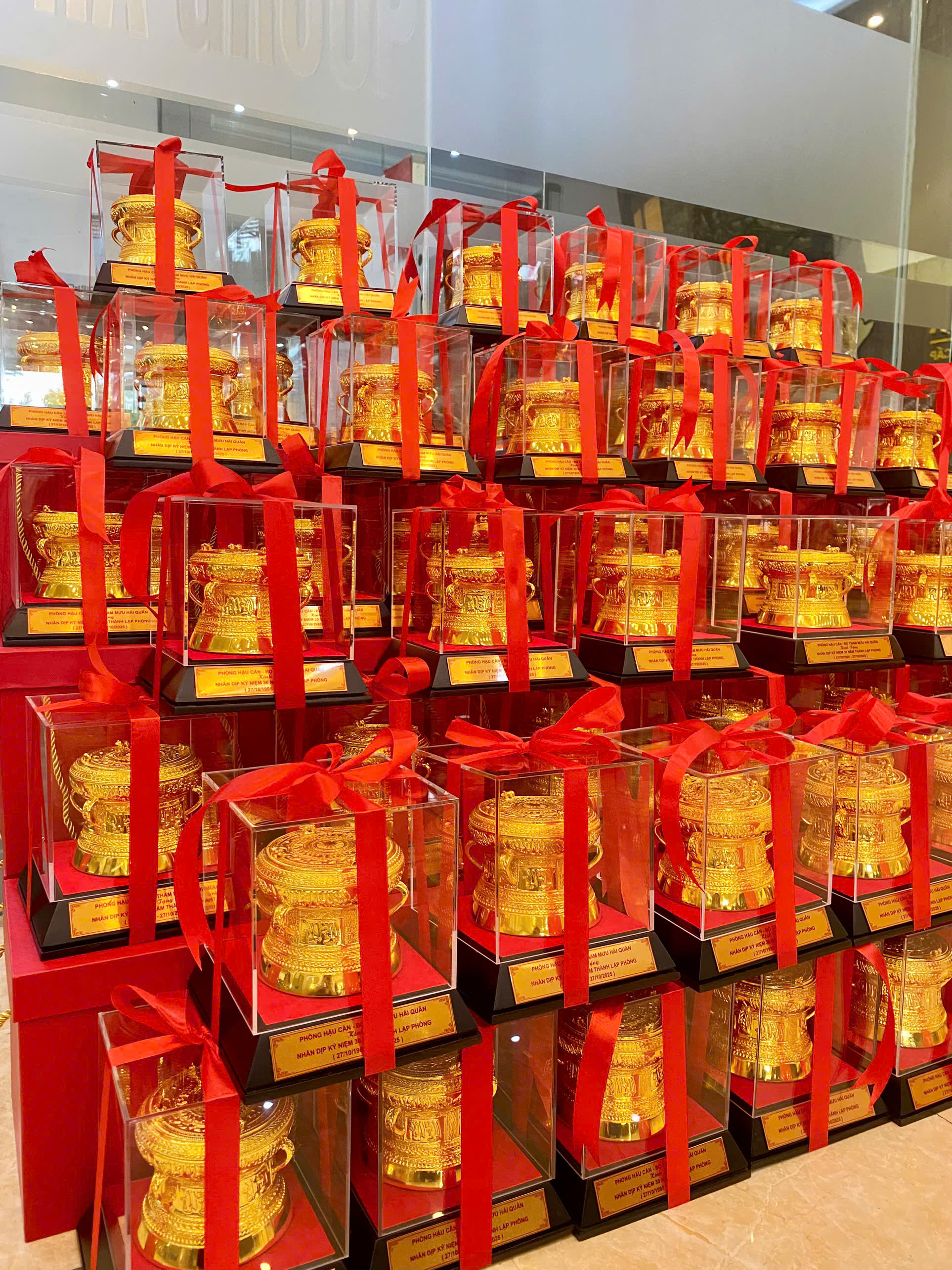 Hoàn thiện 55 quả trống D10 mạ vàng cho Phòng Hậu Cần - Bộ Tham Mưu Hải Quân