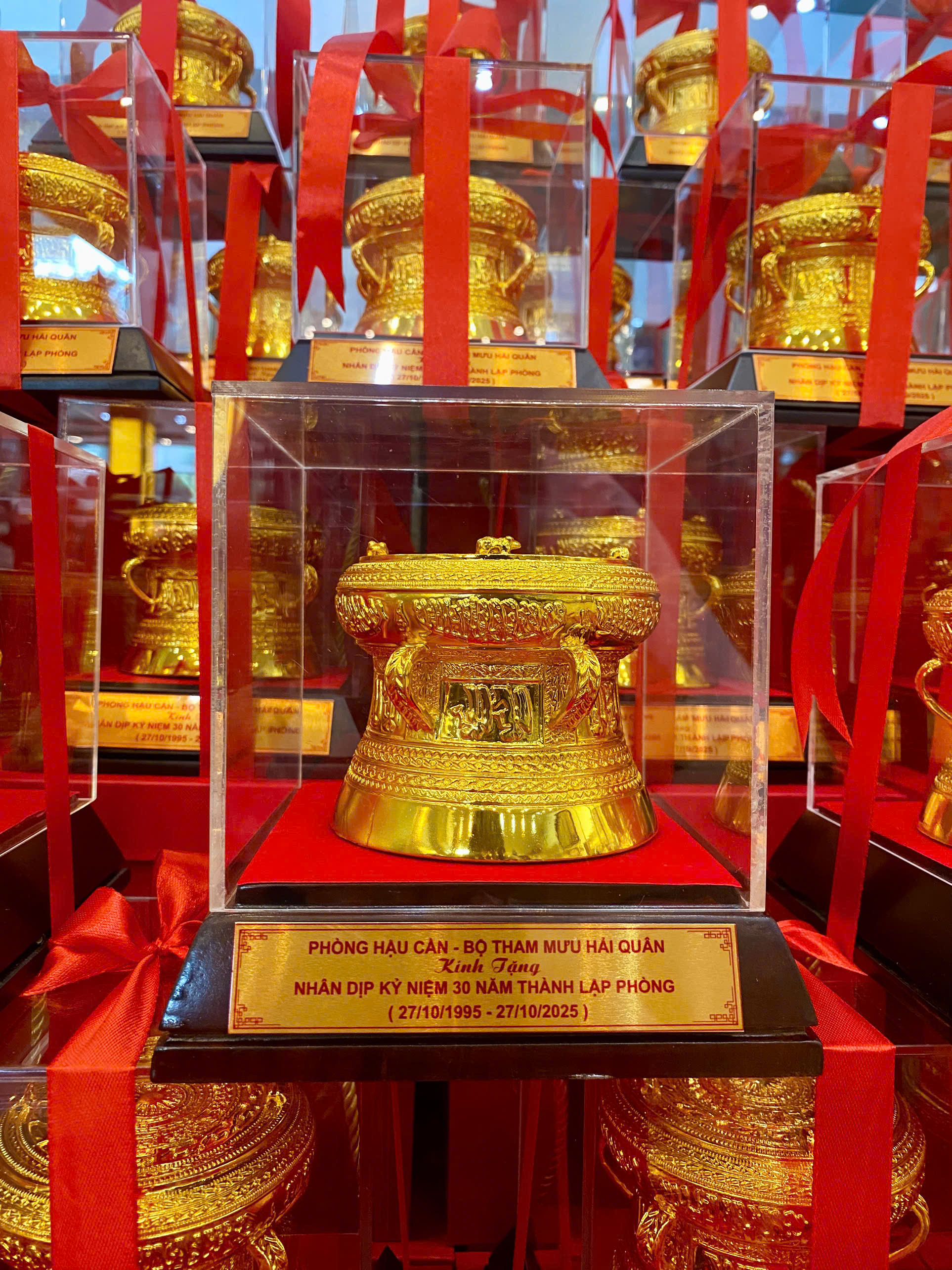 Hoàn thiện 55 quả trống D10 mạ vàng cho Phòng Hậu Cần - Bộ Tham Mưu Hải Quân