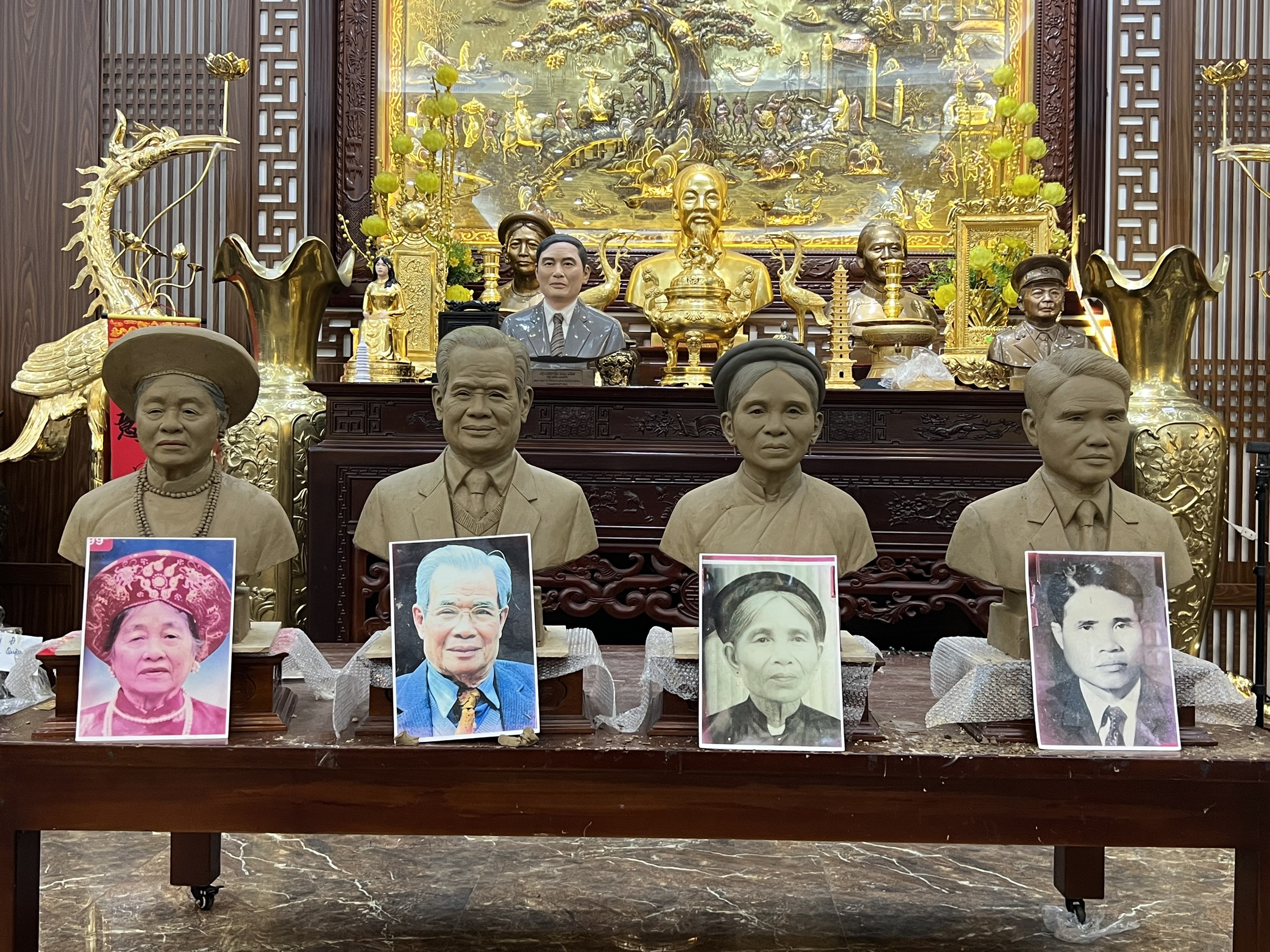 Khách Hải Phòng về duyệt mẫu 4 pho tượng truyền thần cao 48cm