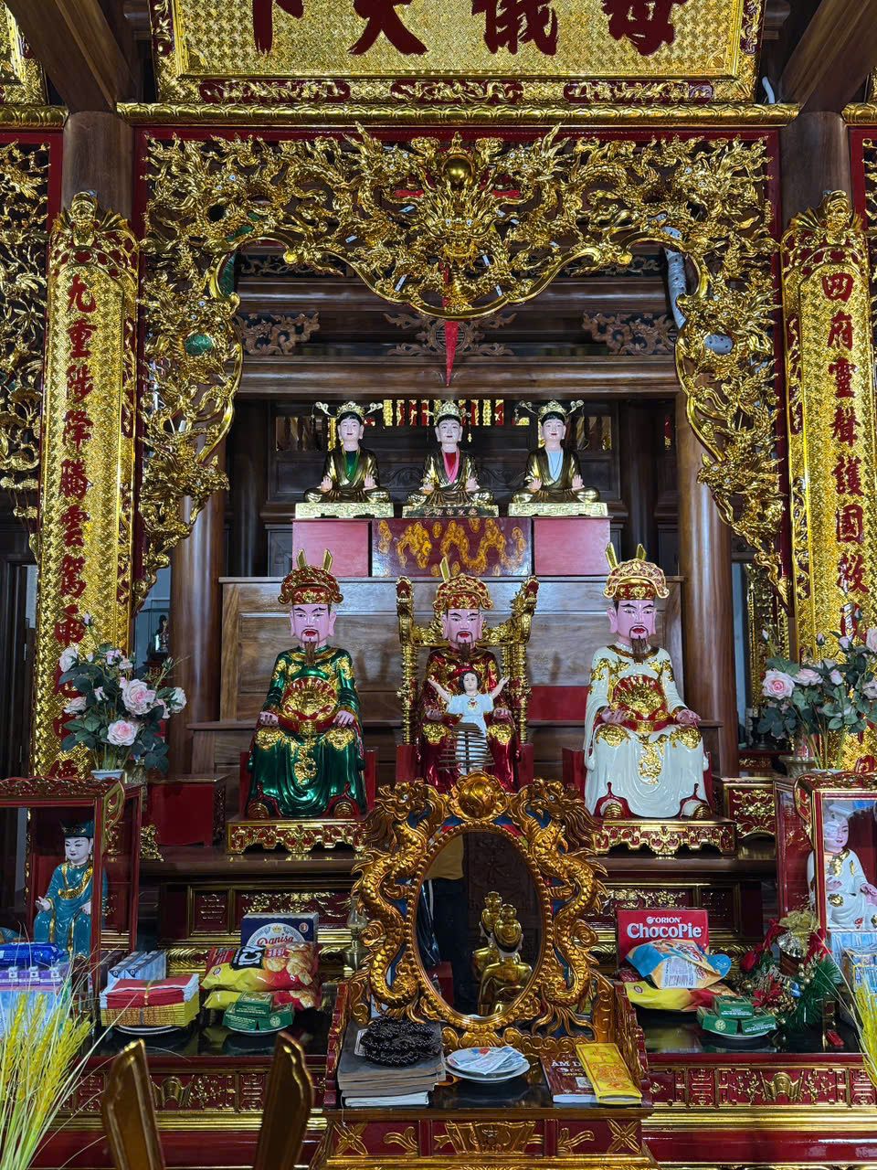 An vị tượng Mẫu Đệ Nhị , Mẫu Đệ Tam , Nguyễn Minh Không dát vàng