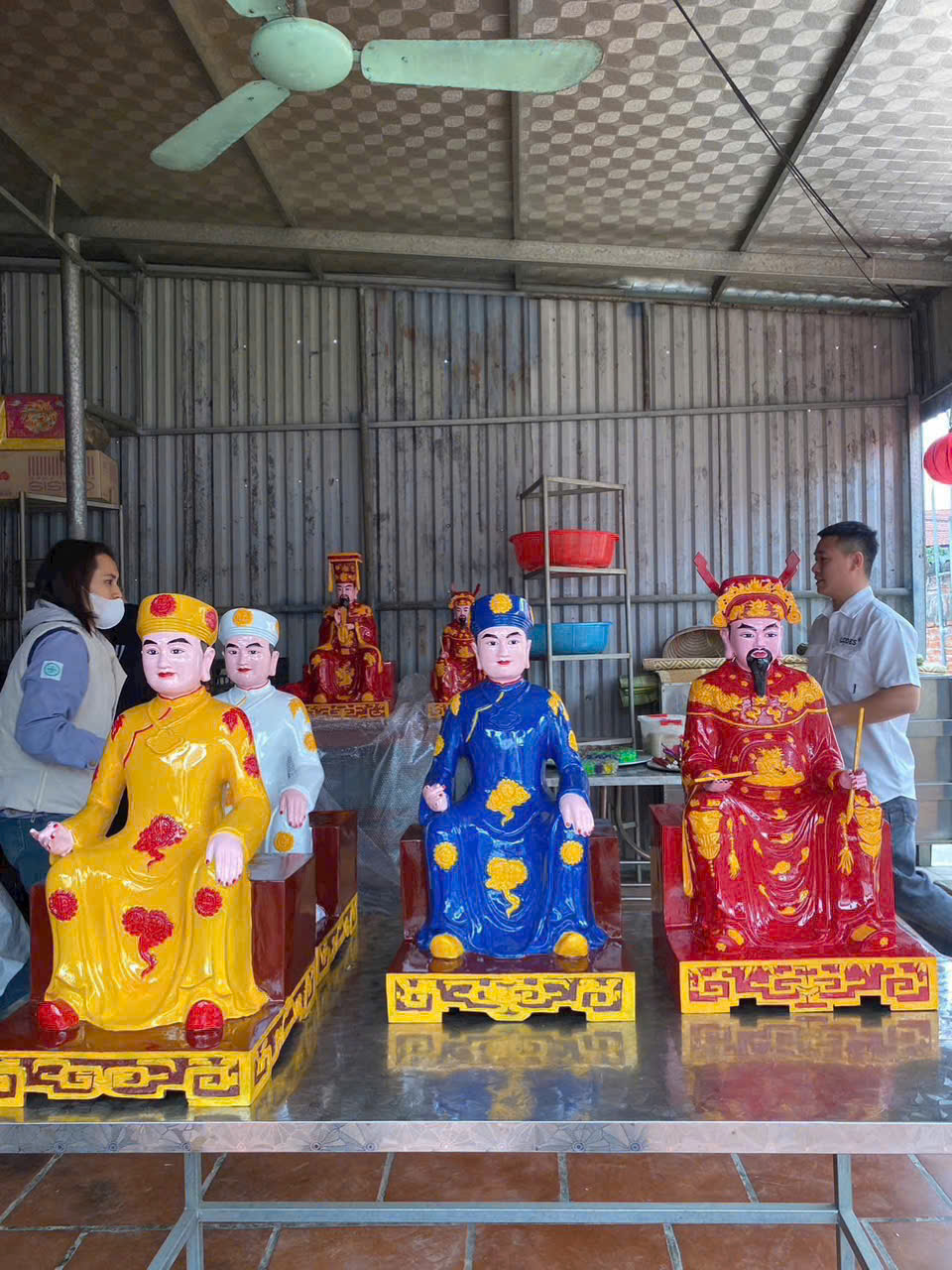 Hoàn thiện 6 pho tượng đồng đỏ làm màu - Đơn đặt hàng theo yêu cầu của khách hàng