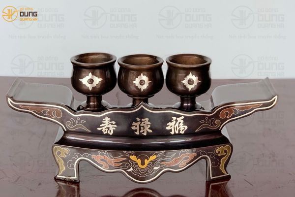 Bộ Ngai 3 Chén Và 5 Chén Trong Văn Hóa Thờ Cúng 
