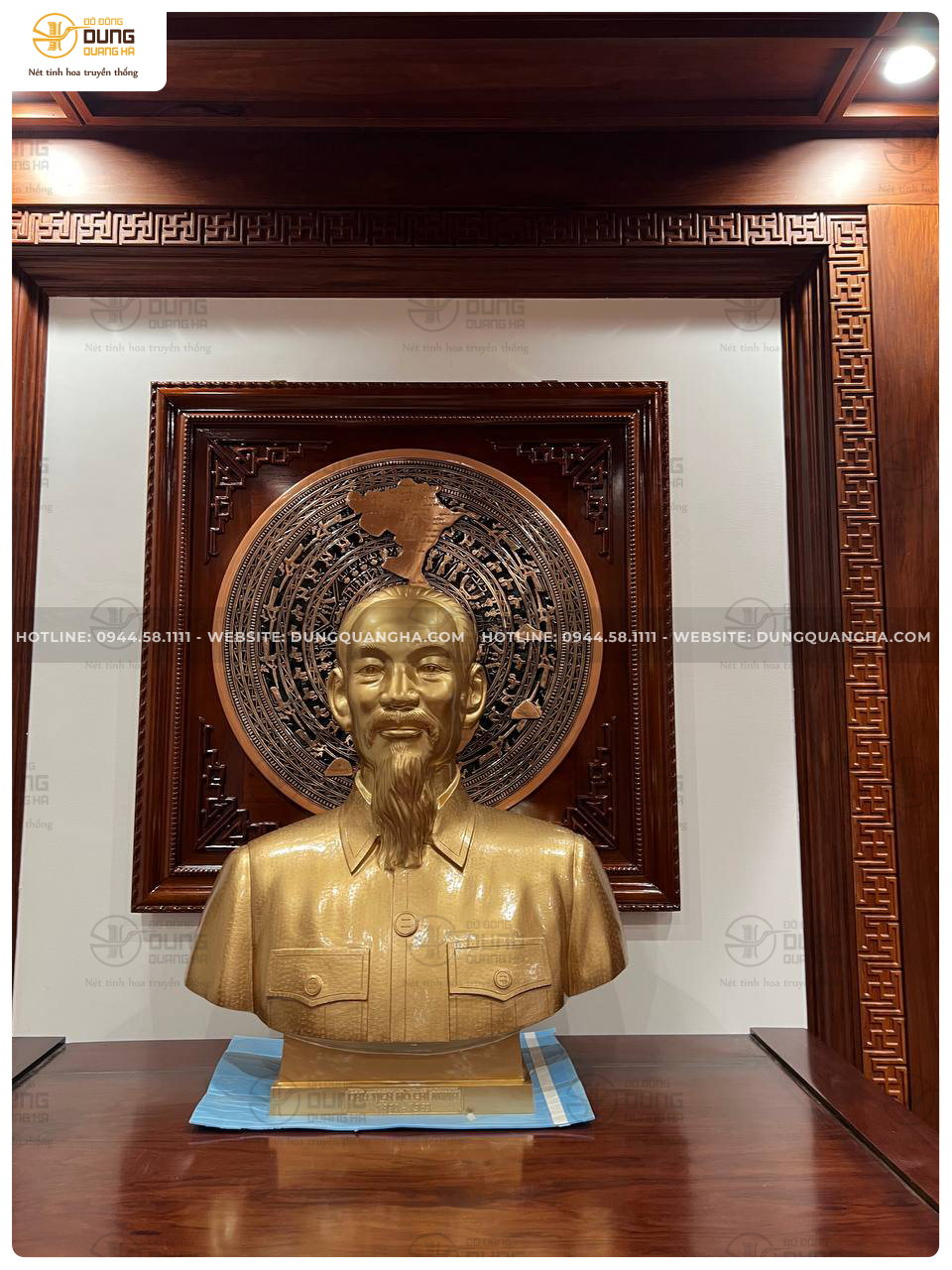 Bàn giao và lắp đặt khách Hà Nội: Mặt trống 80cm đồng đỏ khung gỗ gụ 1m08 - Bác Hồ bán thân đồng đỏ 80cm - Chuông bát đường kính 26cm - 3 Bát hương khảm tam khí dát điểm vàng