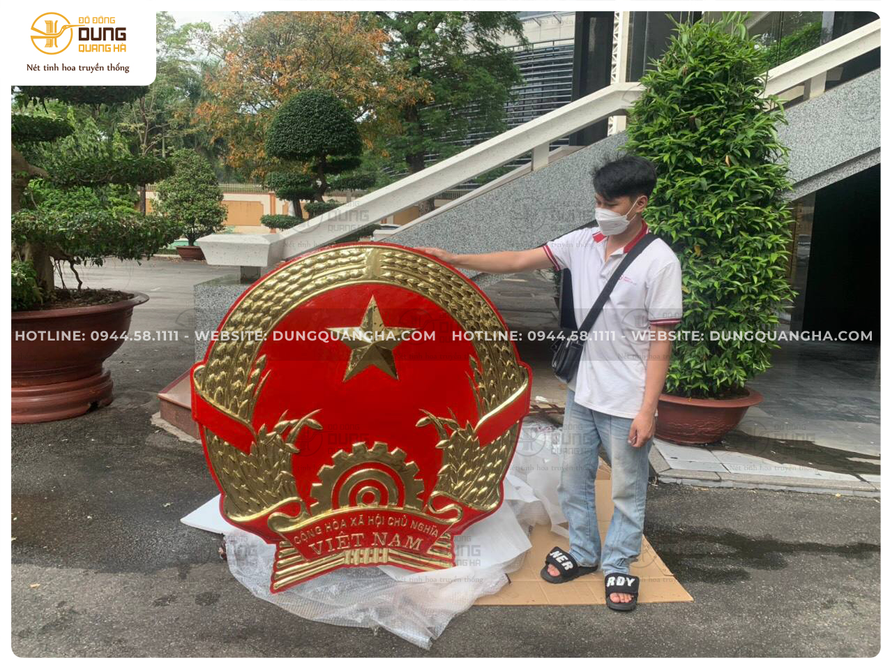 Giao và lắp đặt Quốc Huy 1m4 tại Văn phòng Chính Phủ - TP.HCM