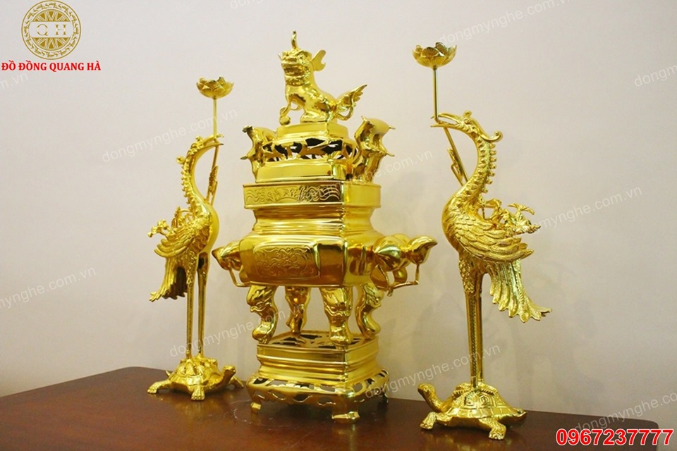 Bộ đồ thờ ngũ sự đỉnh vuông đồng vàng mạ vàng 24k cao 70cm