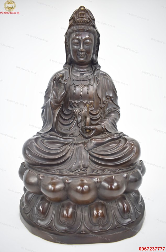 Tượng Phật Quan Âm ngồi đài sen bằng đồng vàng màu giả cổ