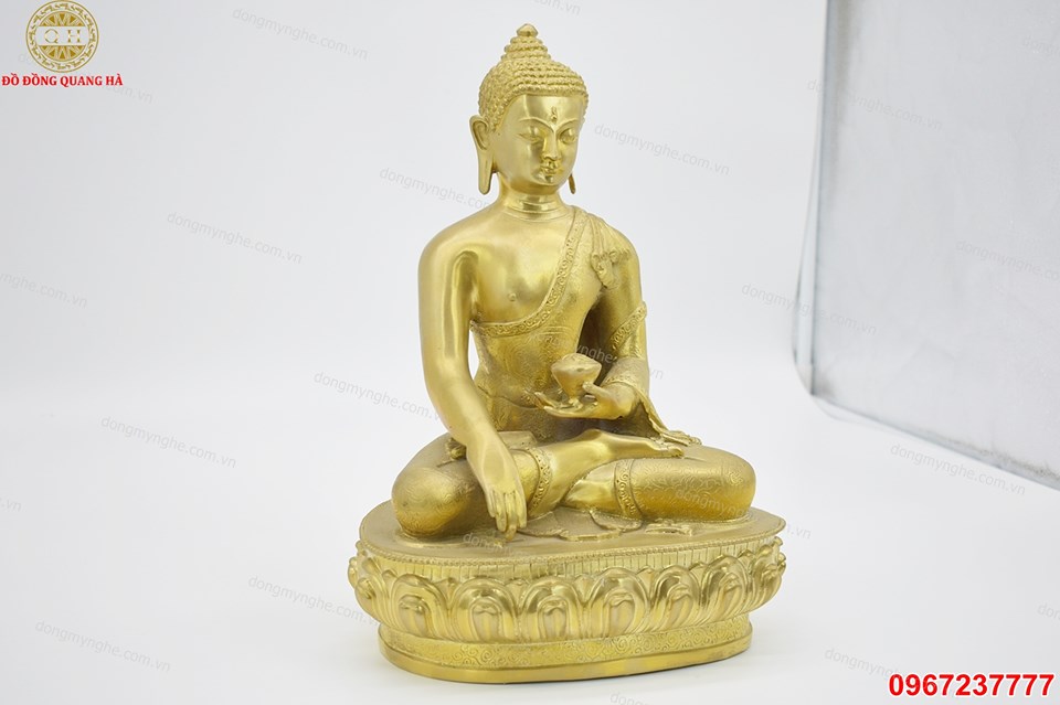 Tượng Phật Thái Lan bằng đồng vàng