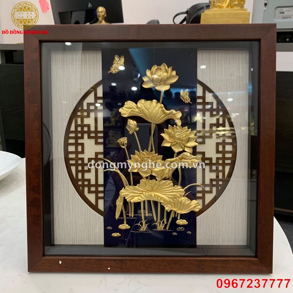 Tranh hoa sen mạ vàng mẫu 3 - Tranh đồng mỹ nghệ cao cấp