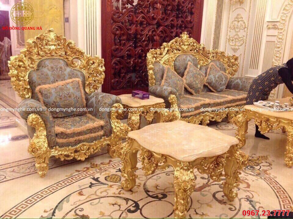 Dát vàng và mạ vàng bàn ghế, giường ngủ
