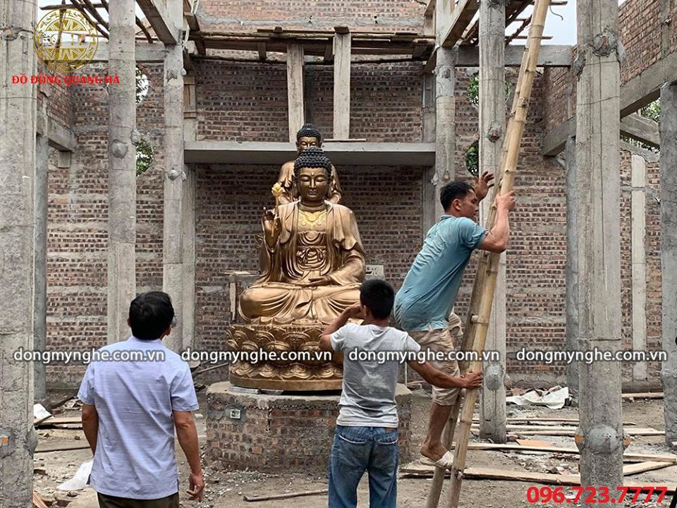 Hoàn thiện bộ tượng tam thế Phật cao 2m5