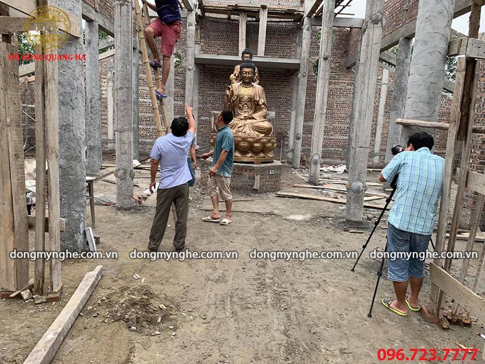 Hoàn thiện bộ tượng tam thế Phật cao 2m5