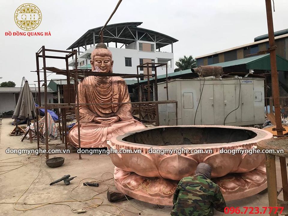 Đúc tượng Phật Thích Ca bằng đồng cao 3m