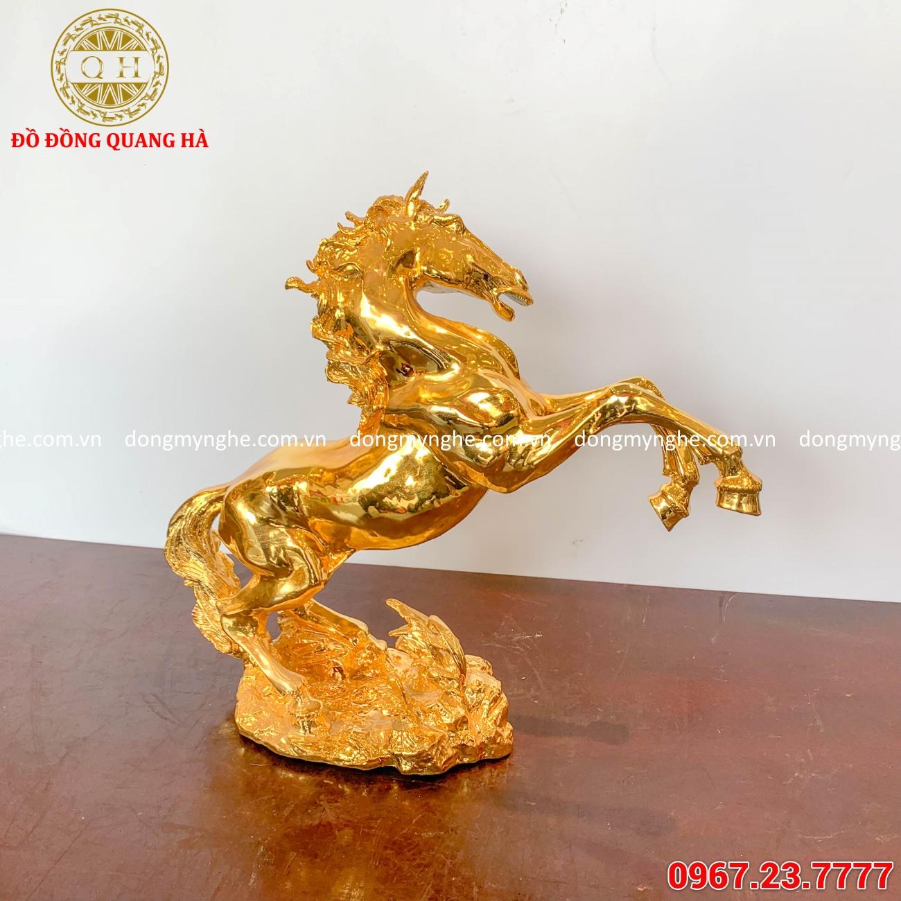 Tượng ngựa phong thủy bằng đồng mạ vàng 24k tuyệt đẹp