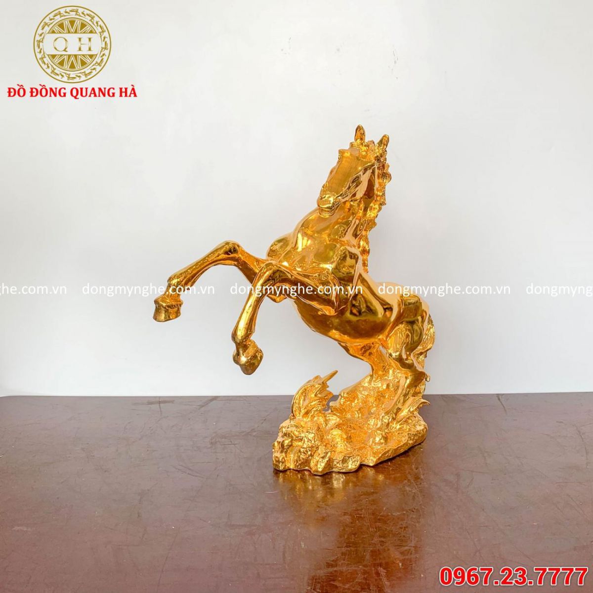 tượng ngựa phong thủy bằng đồng mạ vàng 24k