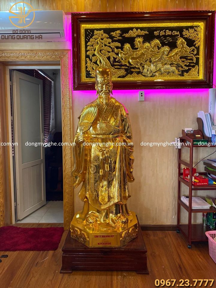 Tượng Khổng Minh bằng đồng cao 1m7 thếp vàng 9999 nặng 4 tạ