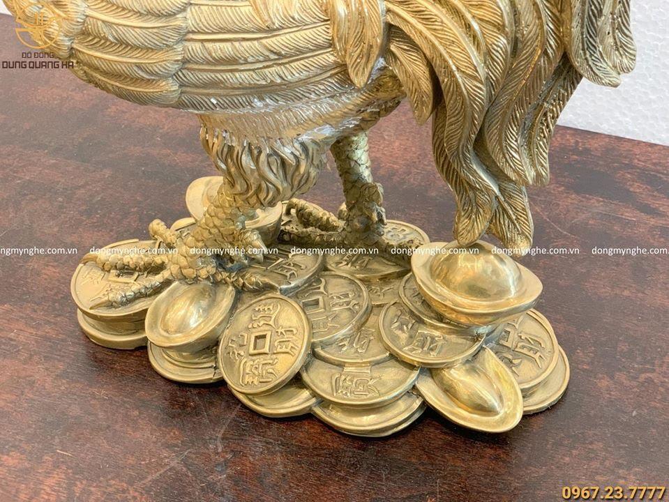 Tượng gà trống phong thủy bằng đồng vàng mộc cao 40cm