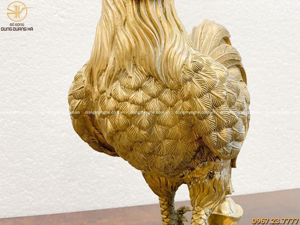 Tượng gà trống phong thủy bằng đồng vàng mộc cao 40cm