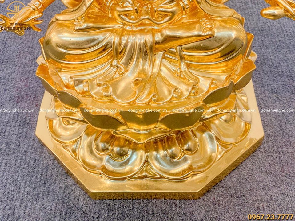 Tượng Phật Chuẩn Đề bằng đồng thếp vàng cao 30cm - liếc 40cm