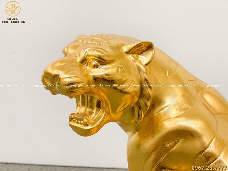Tượng hổ phong thủy dát vàng 9999 cao 28cm tinh xảo