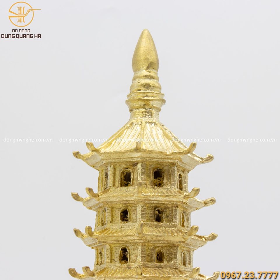 Tháp Văn Xương bằng đồng vàng thiết kế độc đáo cao 30cm