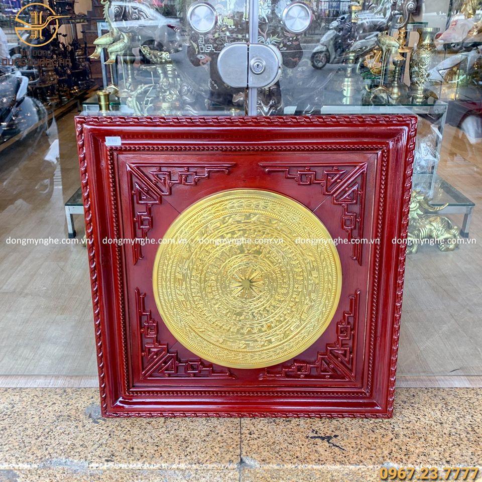 Tranh mặt trống đồng mạ vàng tinh xảo (mặt trống 50cm - khung gỗ 80cm)