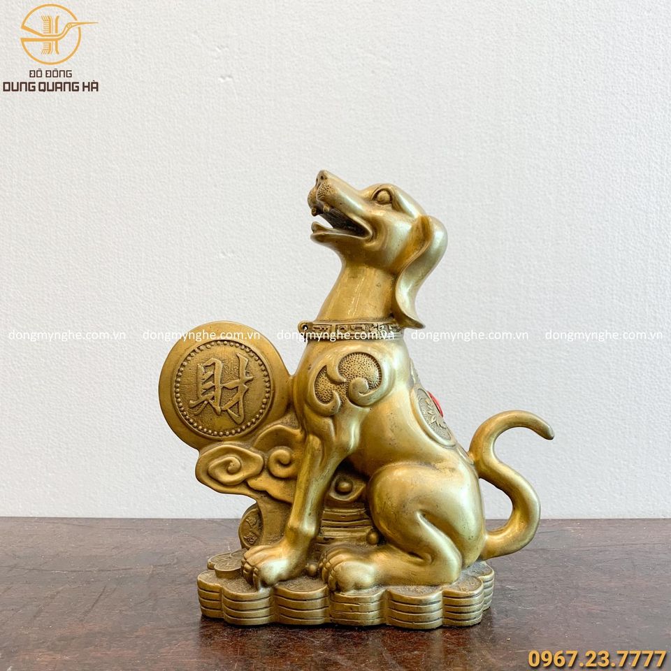 Tượng chó phong thủy tài lộc bằng đồng vàng cao 25cm 