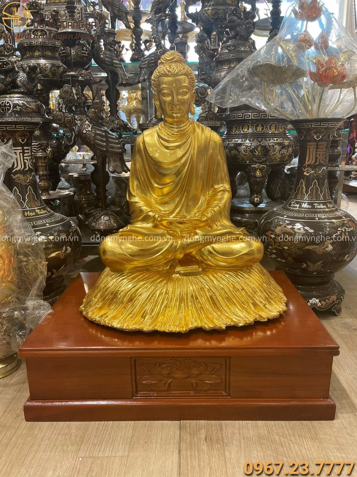 Tượng Phật Thích Ca bằng đồng thếp vàng cao 60cm tôn nghiêm