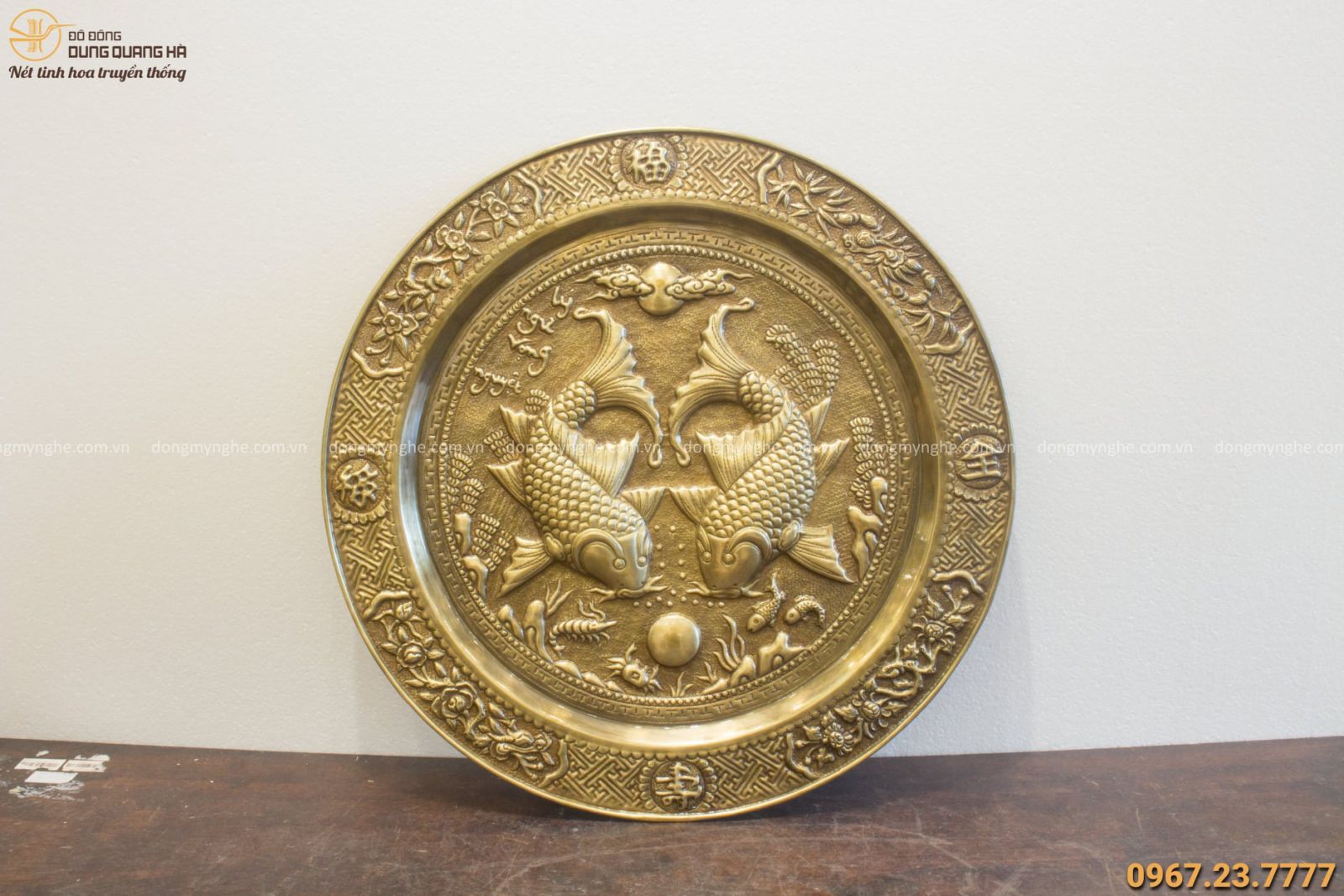 Mâm đồng Lý Ngư Vọng Nguyệt đường kính 50cm bằng đồng vàng