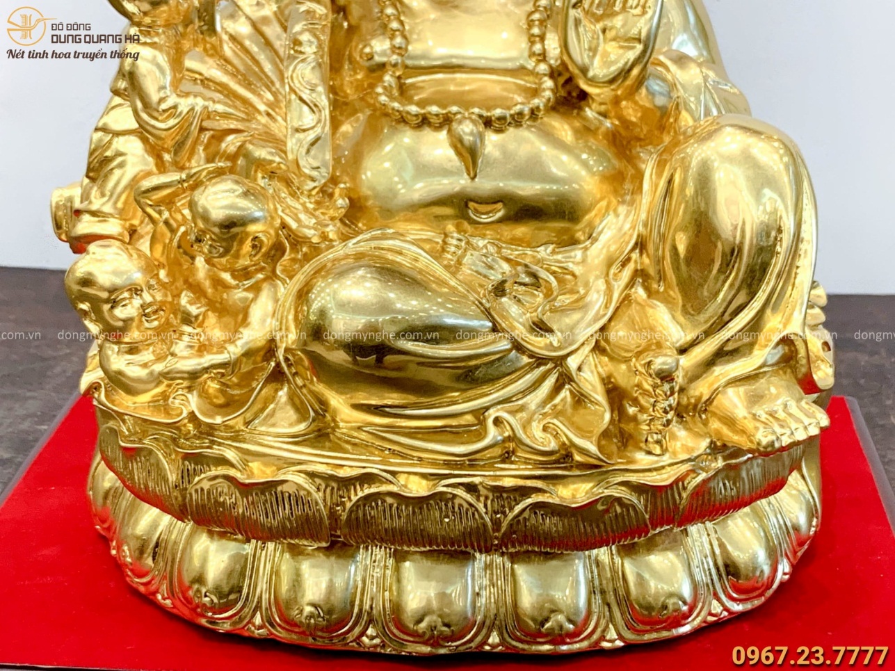 Tượng Phật Di Lặc cùng 5 em bé Ngũ Phúc bằng đồng dát vàng