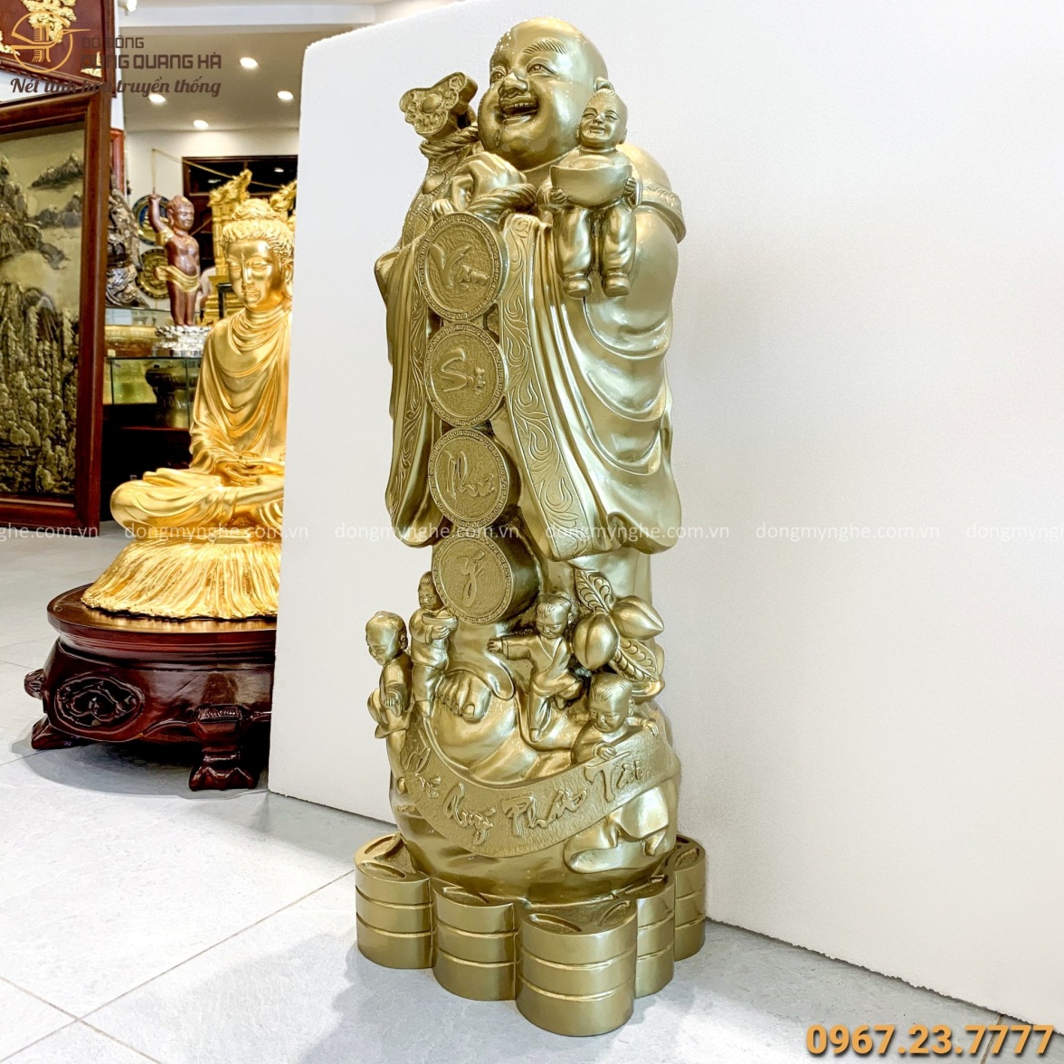 Tượng Phật Di Lặc chúc phúc bằng đồng đỏ làm màu 80x28x23 cm