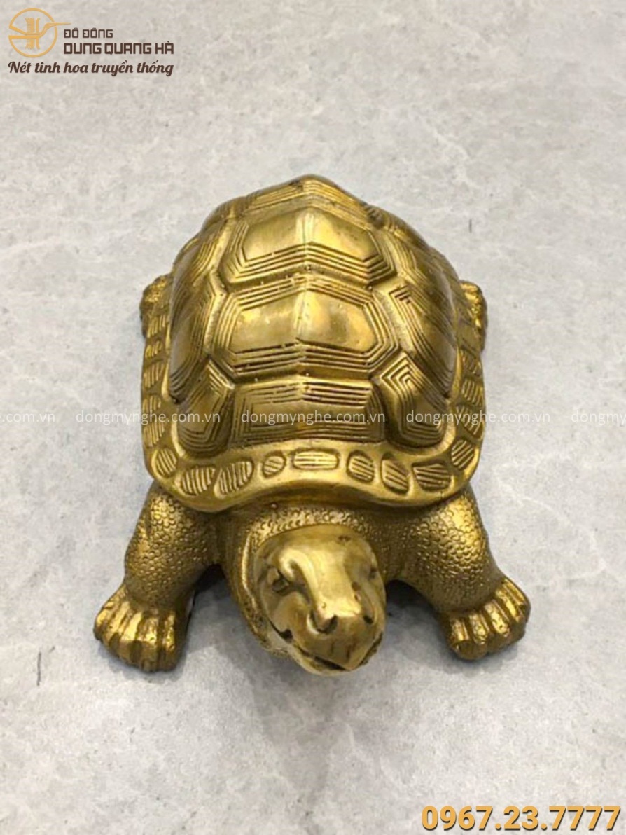 Tượng Rùa bằng đồng vàng chiều ngang 15cm - linh vật độc đáo