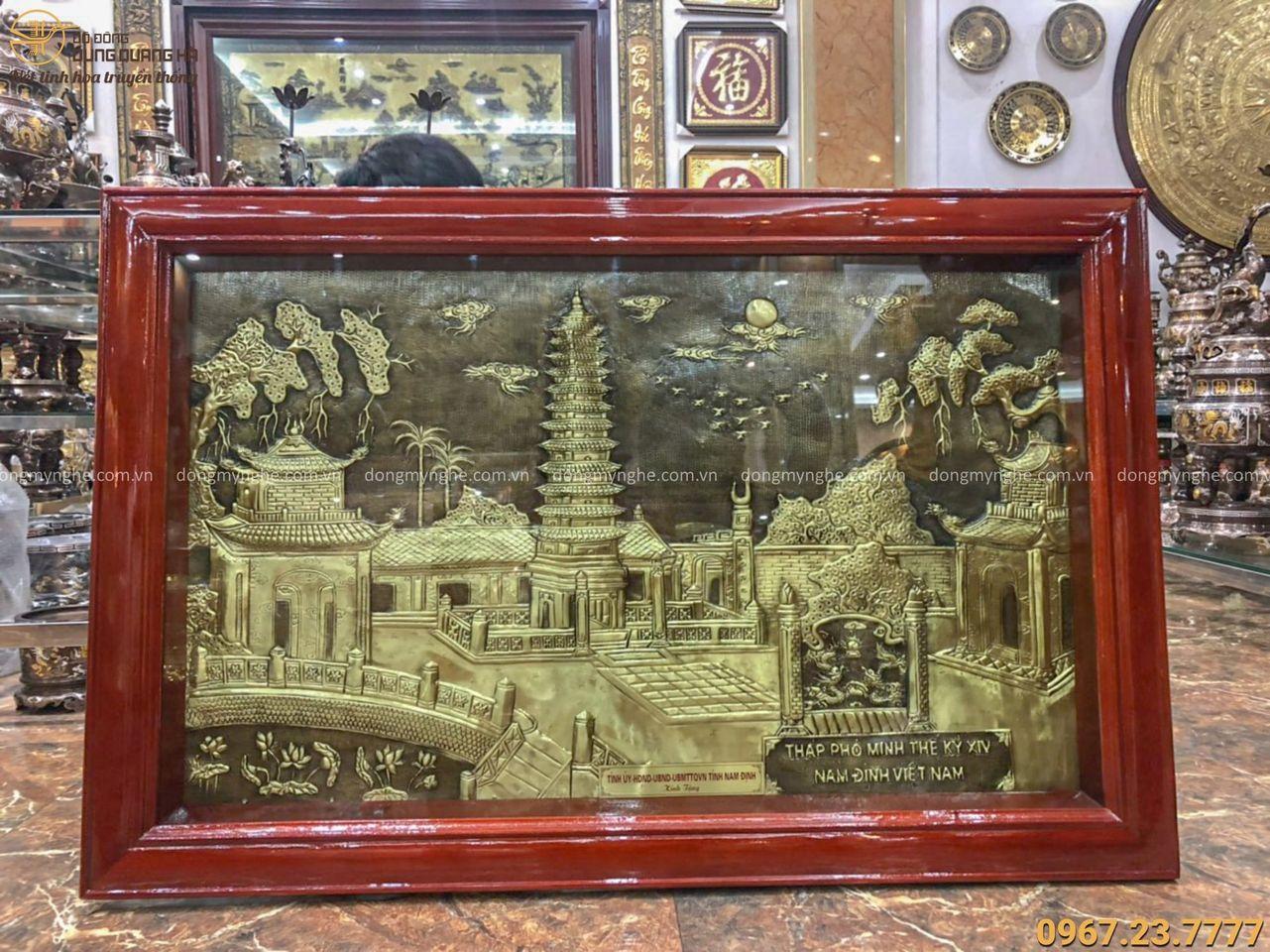 Tranh tháp Phổ Minh bằng đồng vàng kích thước 60 x 80 cm