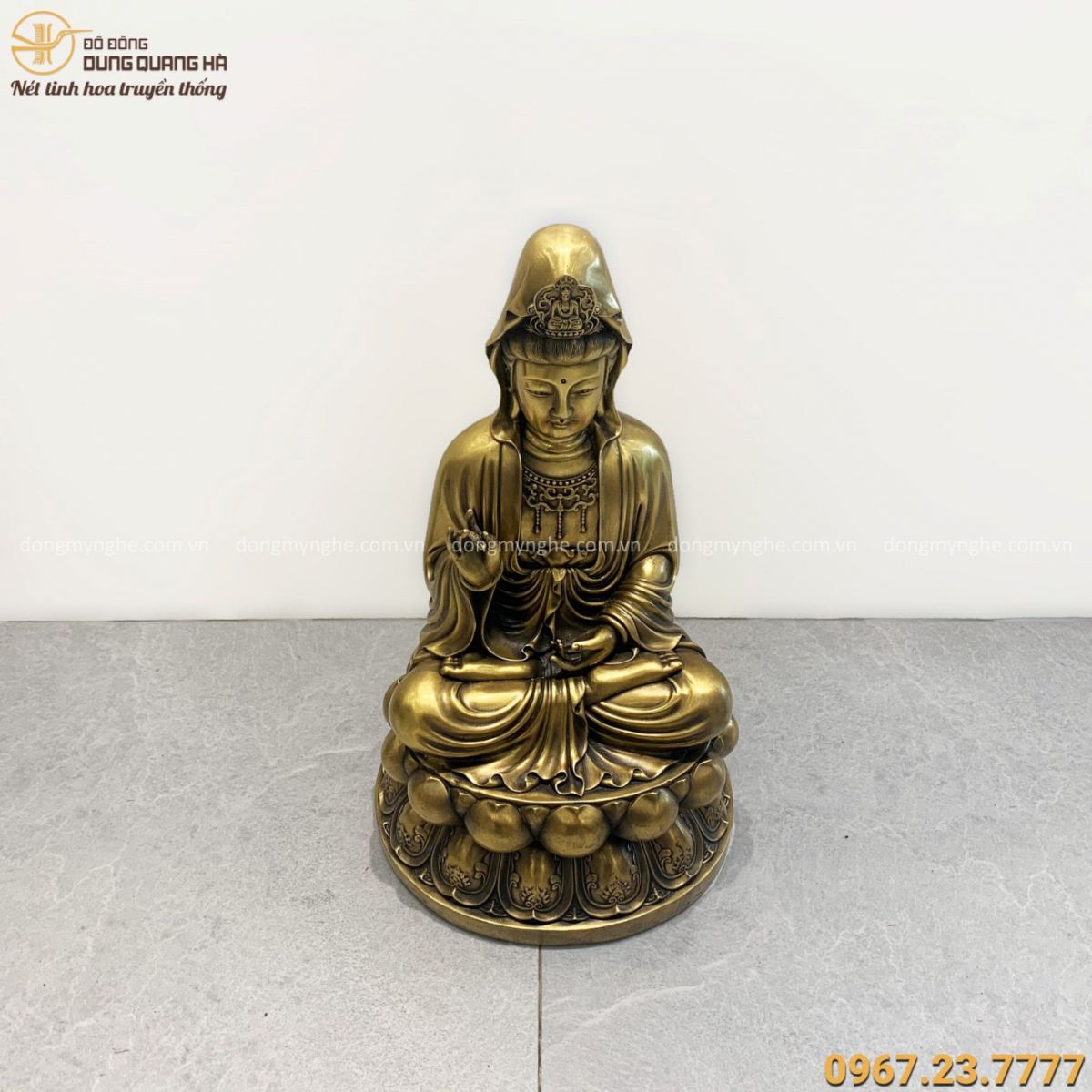 Tượng Phật Quan Âm đẹp tôn nghiêm bằng đồng vàng cao 40cm